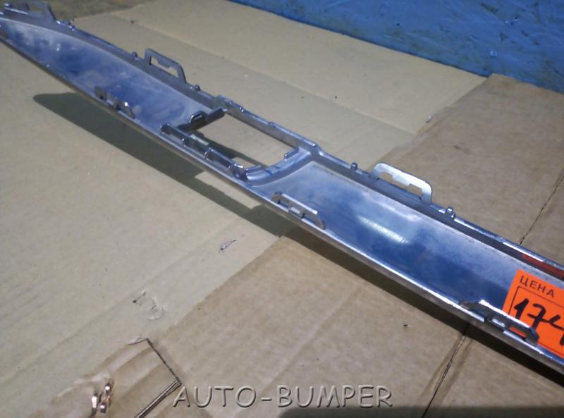 Mercedes-Benz GL X166 2014- Молдинг заднего бампера хром центр 1668852474, A1668852474