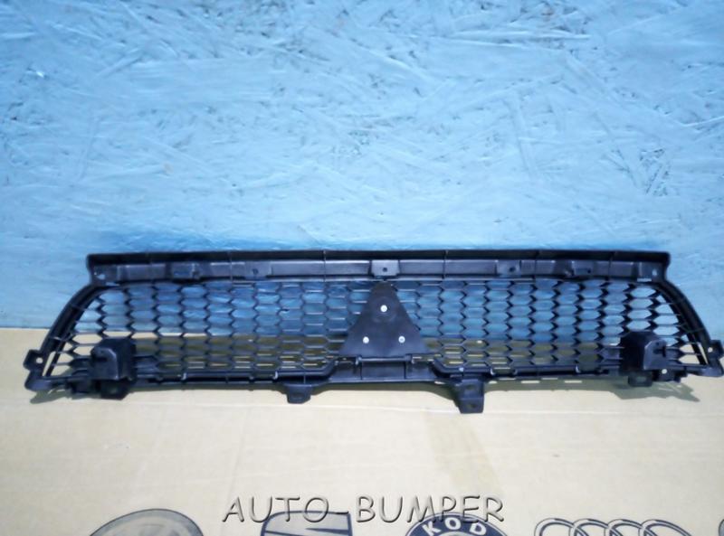 Mitsubishi Outlander XL 10-13 Решетка радиатора 6402A198
