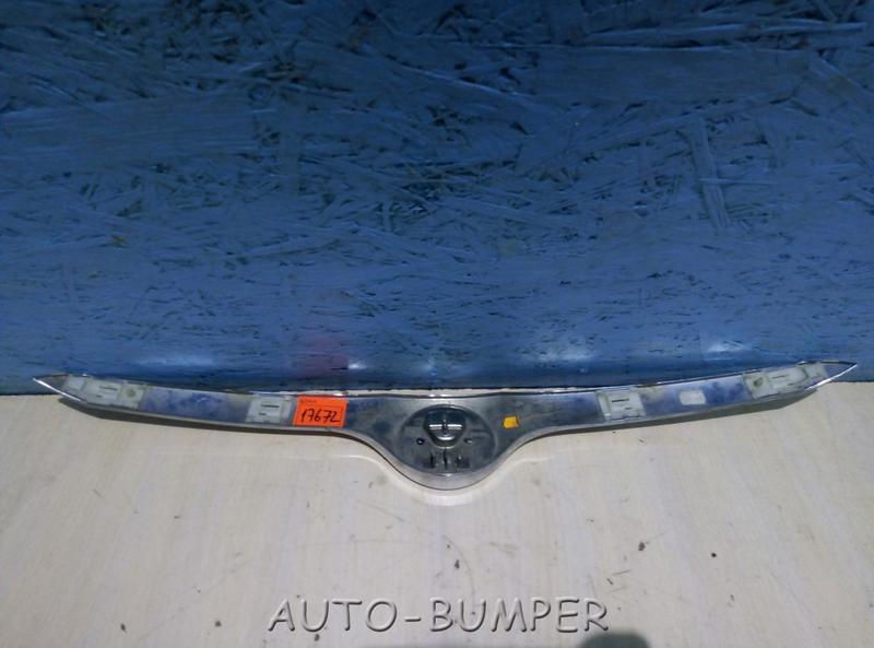 Skoda Superb 2008- Молдинг капота 3T0 853 633 3T0853633