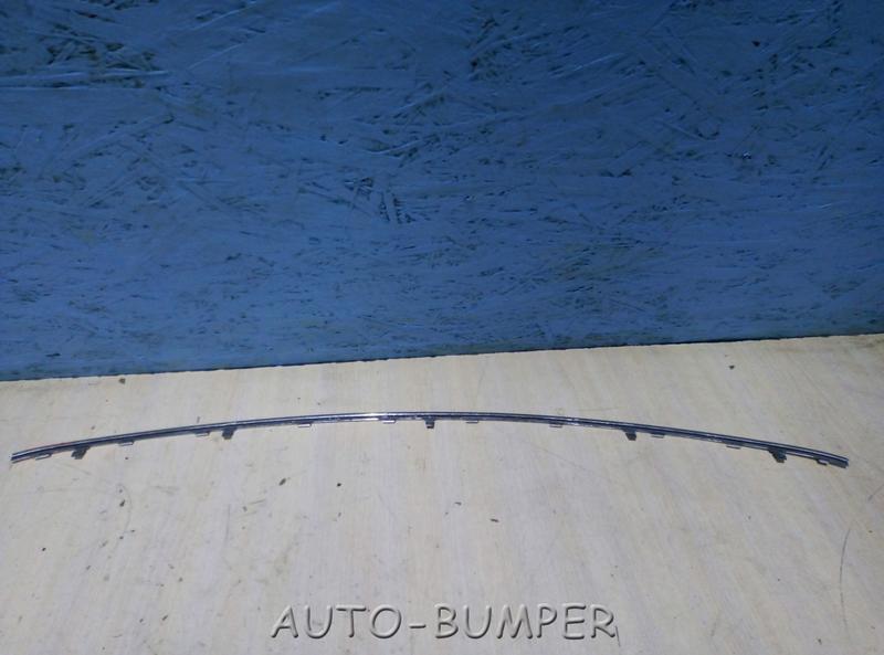 VW Touareg 2010- Средний, хром полоска "ребро" L=940 мм нижней решётки 7P6853101A 7P6853101A2ZZ