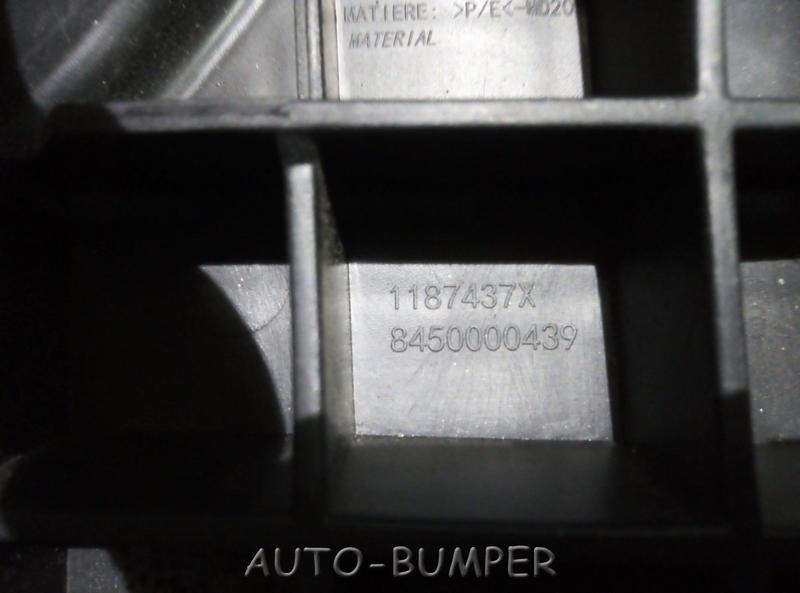 Renault Logan Накладка в торпедо ( внутренняя )  левая 8450000439, 1187437X, 45592M