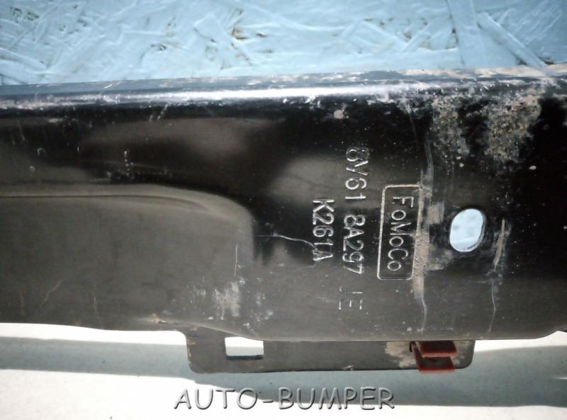 Ford Focus 3 2011- Кронштейн радиатора нижний 8V618A297JE 1840198