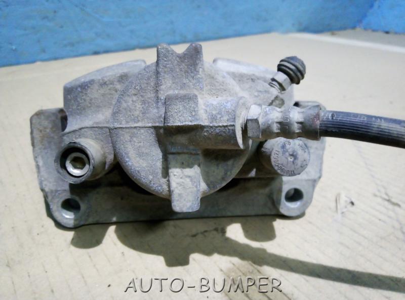 Renault Megane 2 2002- Суппорт тормозной передний правый  7701065267