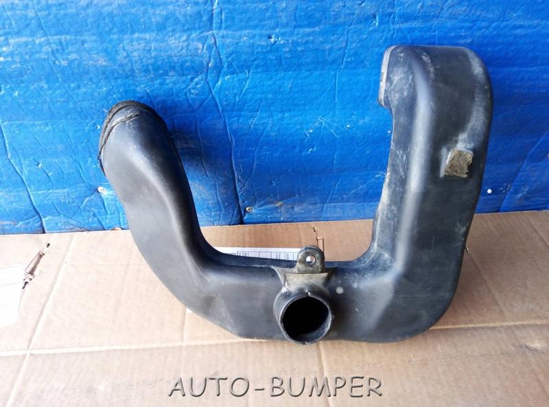 Toyota Land Cruiser 200 2007-  Патрубок воздухозаборника 1775115060, 17751-15060