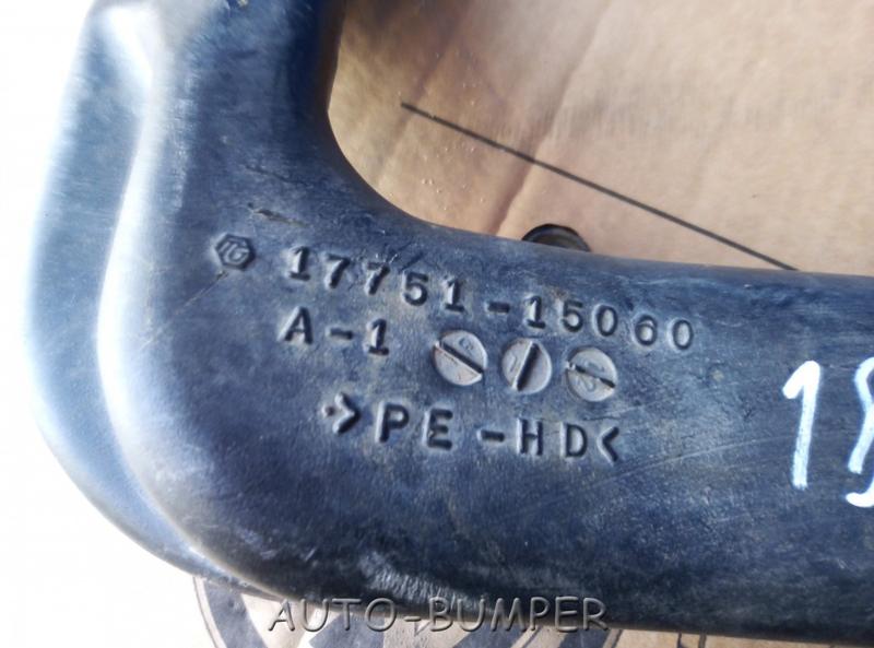Toyota Land Cruiser 200 2007-  Патрубок воздухозаборника 1775115060, 17751-15060