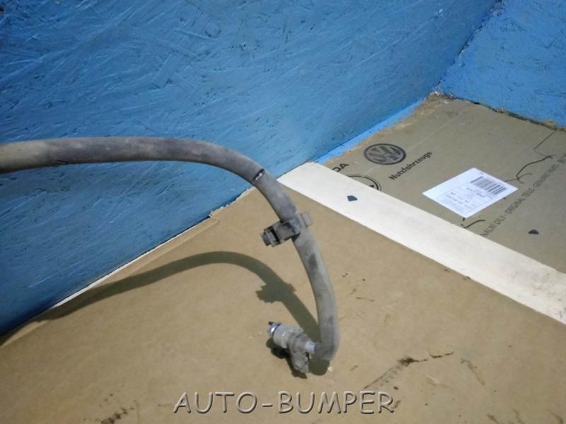 Toyota Land Cruiser (200) 2007-2012 Трубка отопителя заднего средняя 8720960270