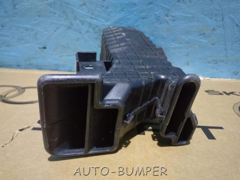 Toyota Land Cruiser (200) 2007-2012 Воздуховод 87201-60090, 8720160090