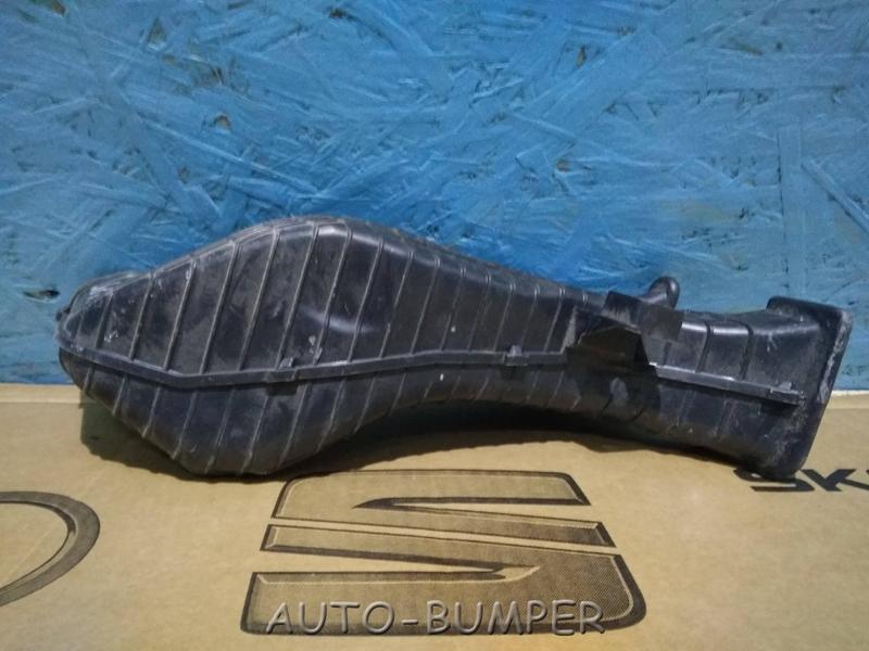 Toyota Land Cruiser (200) 2007-2012 Воздуховод 87201-60090, 8720160090