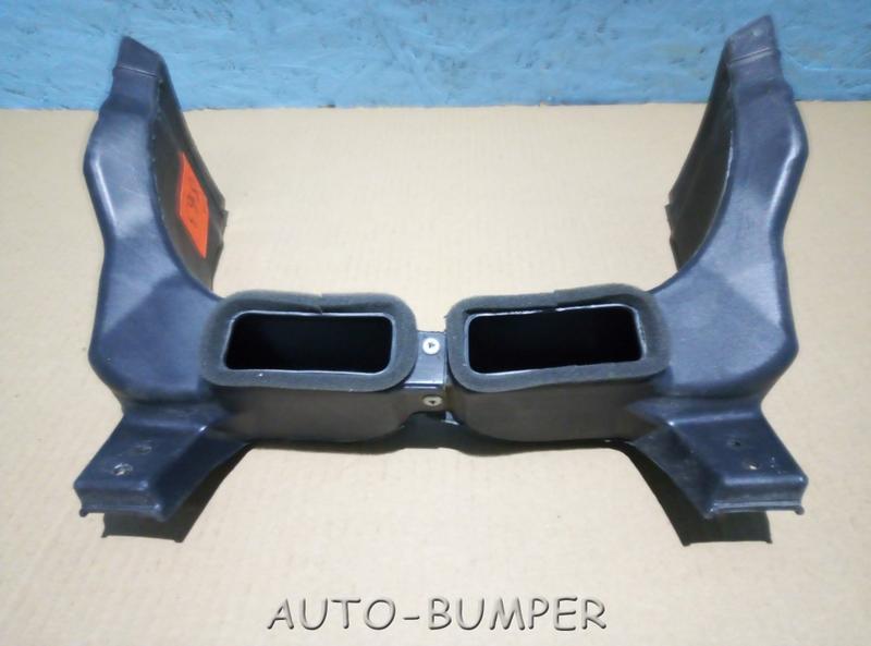 Toyota Land Cruiser (200) 2007- Воздуховод задний 8721260140, 87212-60140, 8721260210, 87212-60210