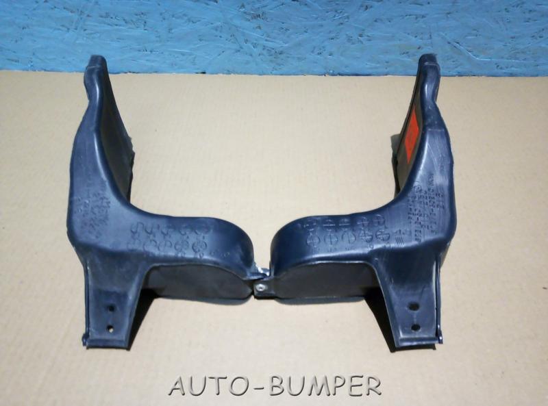 Toyota Land Cruiser (200) 2007- Воздуховод задний 8721260140, 87212-60140, 8721260210, 87212-60210