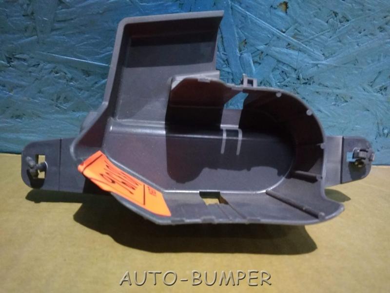 Toyota Cruiser 200 2007- Заглушка левая жгута проводки  8281760C80, 82817-60C80