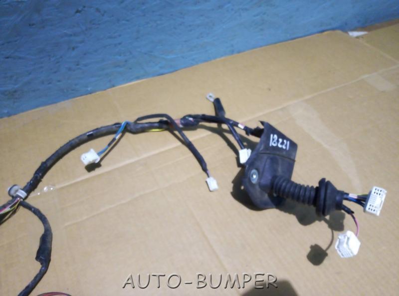 Toyota Land Cruiser 200 2007- Проводка (Коса) задней левой двери 8215460091, 82154600912