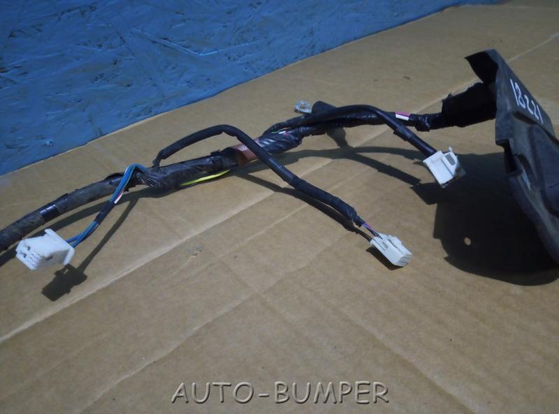 Toyota Land Cruiser 200 2007- Проводка (Коса) задней левой двери 8215460091, 82154600912