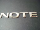 Nissan NOTE надпись крышки багажника