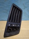 Toyota Land Cruiser 200 2007- Дефлектор воздушный правый центральный 5568760100, 5568060130
